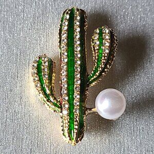 Southwestern earrings-Western design-cowgirls earrings-Cactus earrings